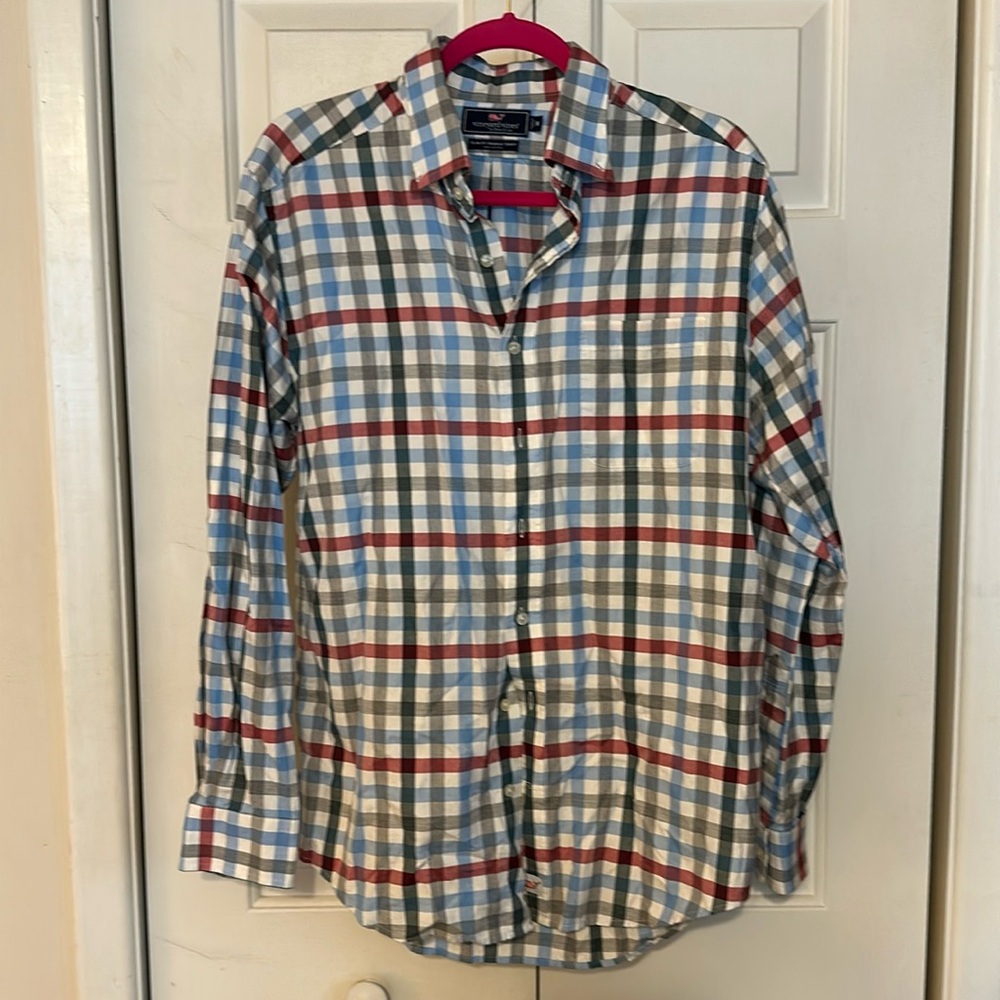 Men’s Vineyard Vines Button Down Medium